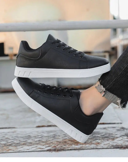 2026 Men's Shoes New Style Four Seasons Fashionable Versatile Soft Bottom White Casual Shoes Breathable Summer Zapatillas Hombre