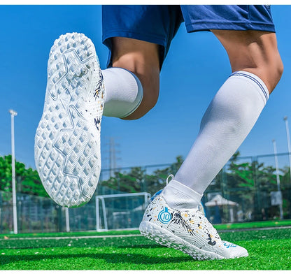 Nouvelles chaussures de football professionnelles pour hommes, chaussures de football antidérapantes, unisexes, respirantes, chaussures de futsal, nouvelles chaussures à crampons, livraison directe, ultralégères