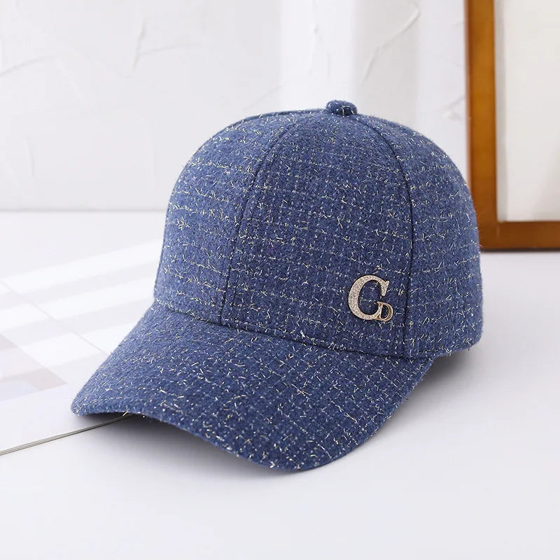 Baseballkappe mit Metall-M-Aufnäher, schwarz, elegante Herrenkappe, leichte, verstellbare Sonnenkappe für Damen