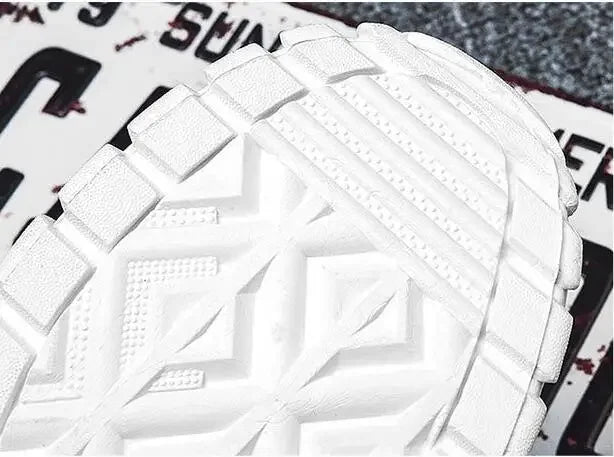 Men's Canvas Shoes High Top Casual Breathable Sports Shoes Gray Skateboarding Vulcanized Shoes Comfortable Sneakers 2025 New