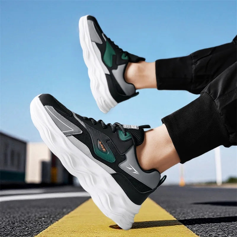High Quality Casual Leather Shoes for Men 2026 New Autumn Lightweight Outdoor Shoes Fashion Thick Bottom Anti-Skid Walking Shoes