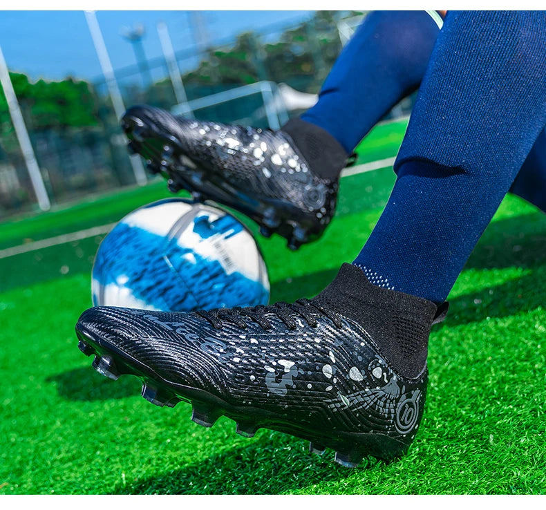 Nouvelles chaussures de football professionnelles pour hommes, chaussures de football antidérapantes, unisexes, respirantes, chaussures de futsal, nouvelles chaussures à crampons, livraison directe, ultralégères