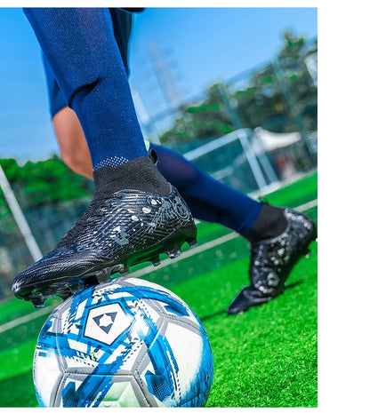 Nouvelles chaussures de football professionnelles pour hommes, chaussures de football antidérapantes, unisexes, respirantes, chaussures de futsal, nouvelles chaussures à crampons, livraison directe, ultralégères