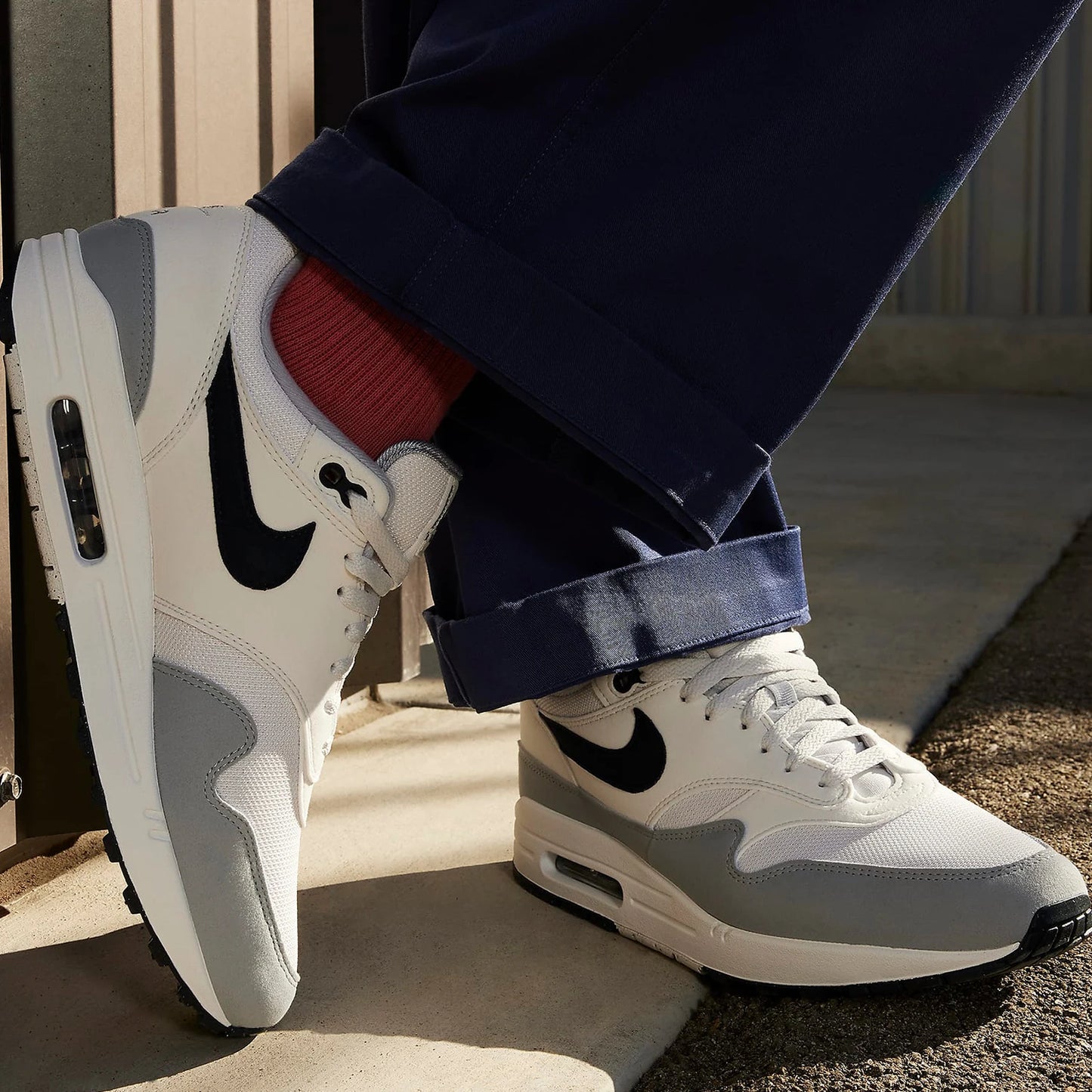 Nike Original Air Max 1 Herren-Low-Top-Sportschuh mit Luftkissen im Retro-Stil FD9082-002