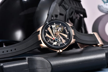 Herrenuhr von PAGANI DESIGN – Mechanisches Luxusuhrwerk mit Automatikaufzug, „Skelett“-Ausführung (mit offenem Herz), ausgestattet mit einem Tourbillon, Saphirglas mit Antireflexbeschichtung, wasserdicht und leuchtend.