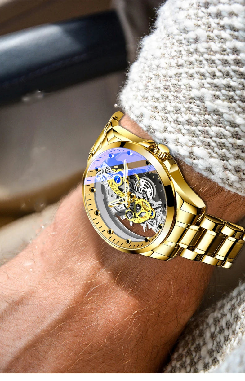 Relógio de moda para homem, modelo com abertura dupla, estilo luxuoso dourado, imitação de turbilhão mecânico, movimento de quartzo.