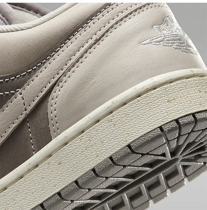Originalūs Nike JORDAN vyriški žemi suvarstomi nusidėvėjimui atsparūs, smūgius sugeriantys krepšinio bateliai IB7011-001