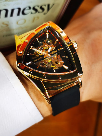 WINNER automatisch herenhorloge, driehoekig skeletontwerp, lichtgevende wijzers, rubberen band, militaire stijl, luxe mechanisch horloge